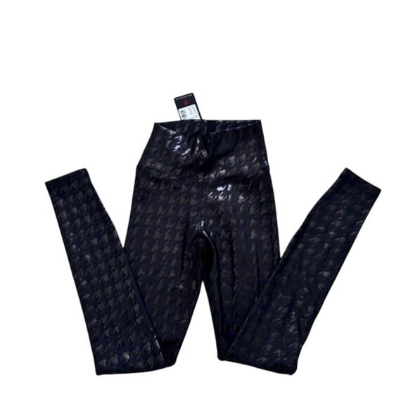 NWT Peloton Sz M SHOW UP $96 Black Printed Legging - Picture 4 of 4